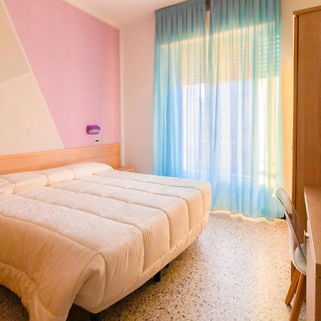 Abc Hotel Rimini Exteriör bild